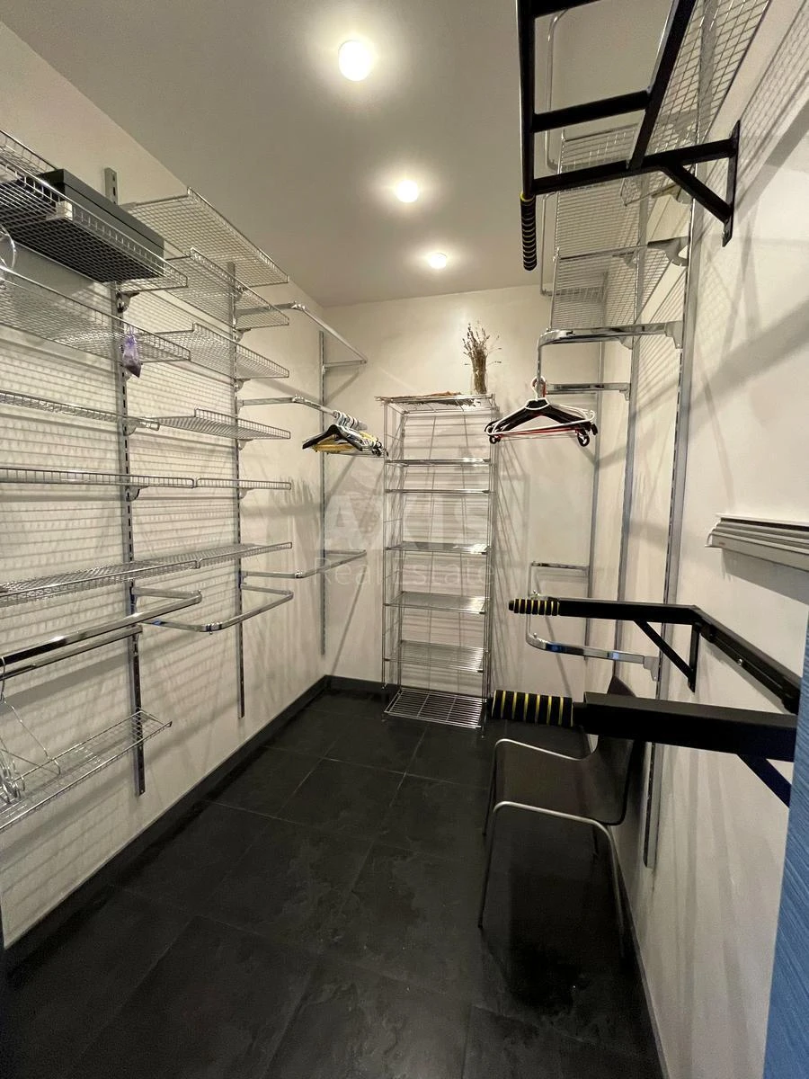 3k apartment vul. Jevgena Konoval'cja 44А668981