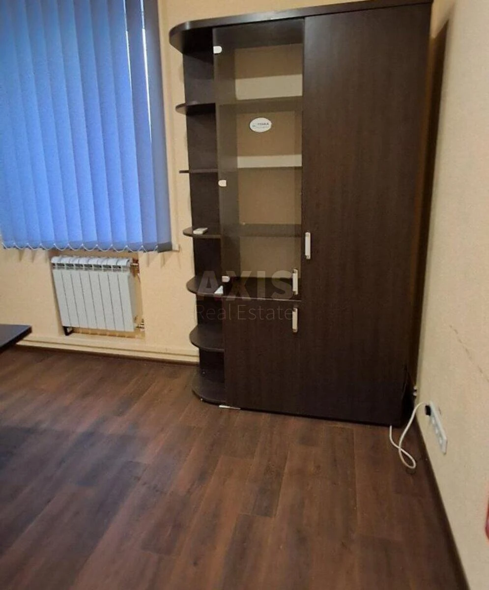 Офис ул. Куреневская 21, 300м2630093