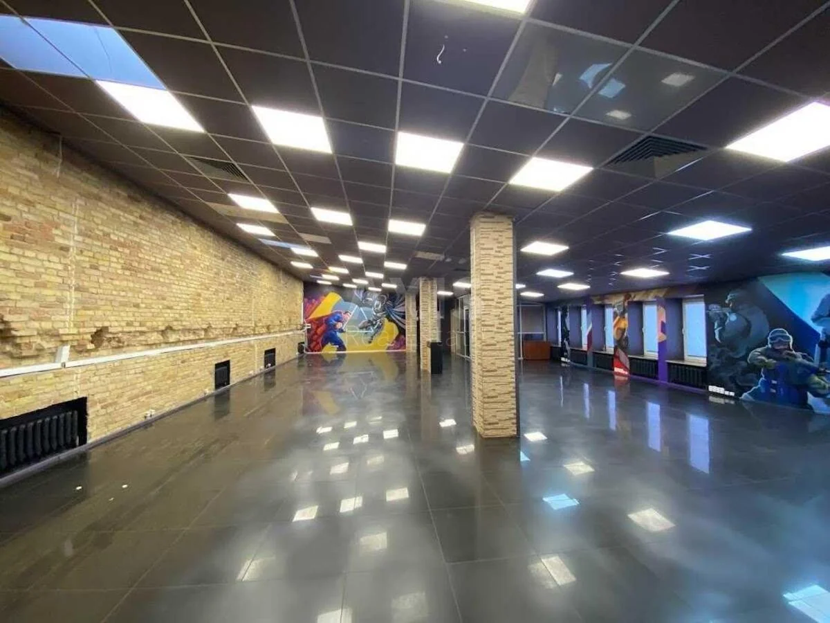 Office vul. Verhnij Val 10, 380m2