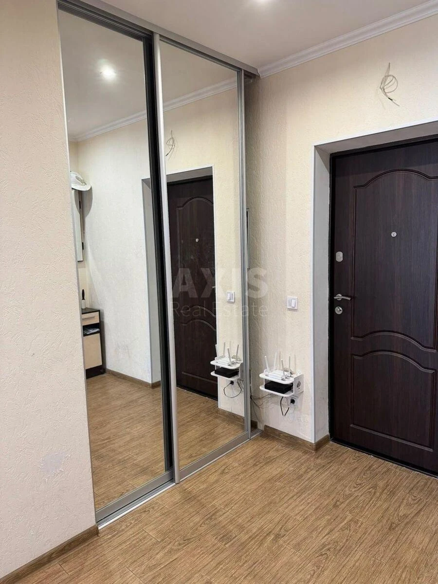 3k apartment pr-t Glushkova Akademika 9Г7163315