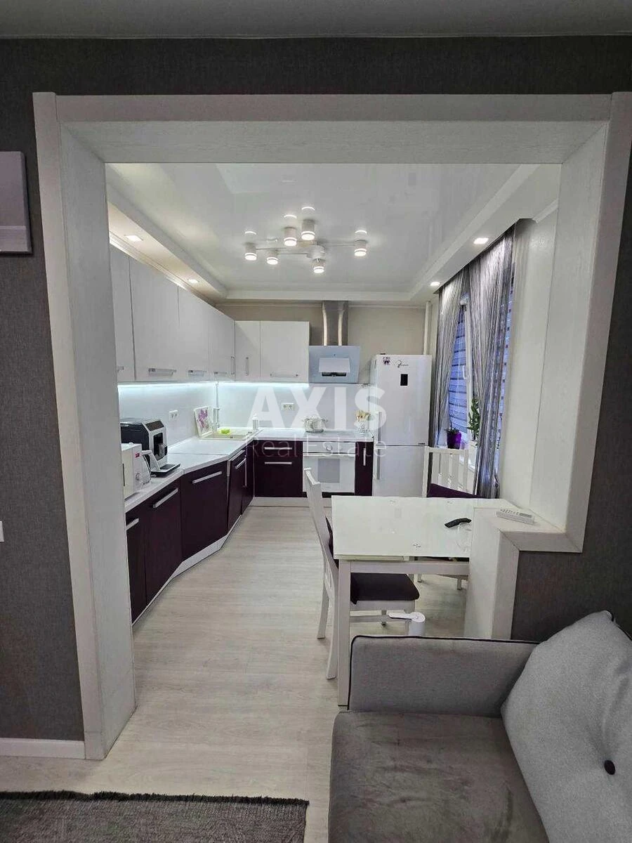 3k apartment vul. Zabolotnogo Akademika 116585010