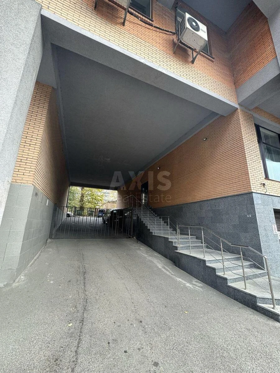Office vul. Dmytrivs'ka 66А, 127m26751210