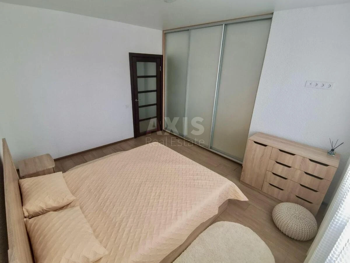 1k apartment vul. Grechka Marshala 10Ж672191