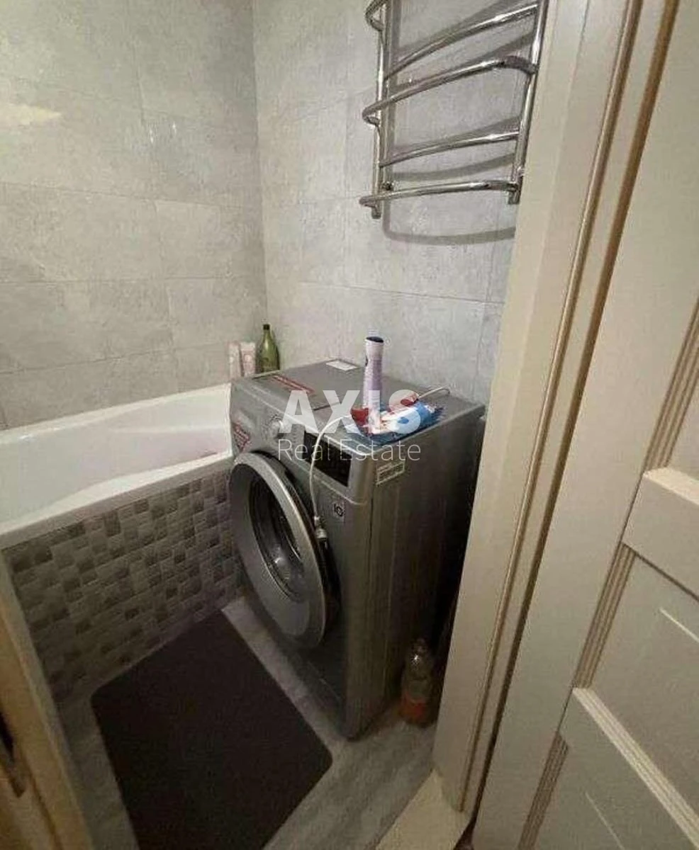 2k apartment vul. L'vivs'ka 15Б311825