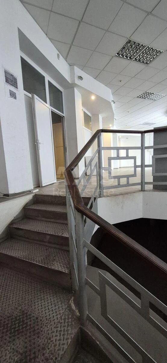 Объект торговли пр-т Любомира Гузара 38/57, 279м2719568
