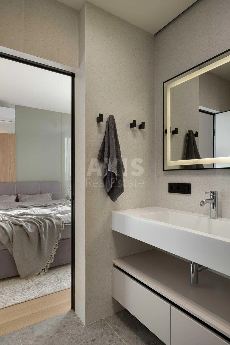 3k apartment vul. Saljutna 2Б673059