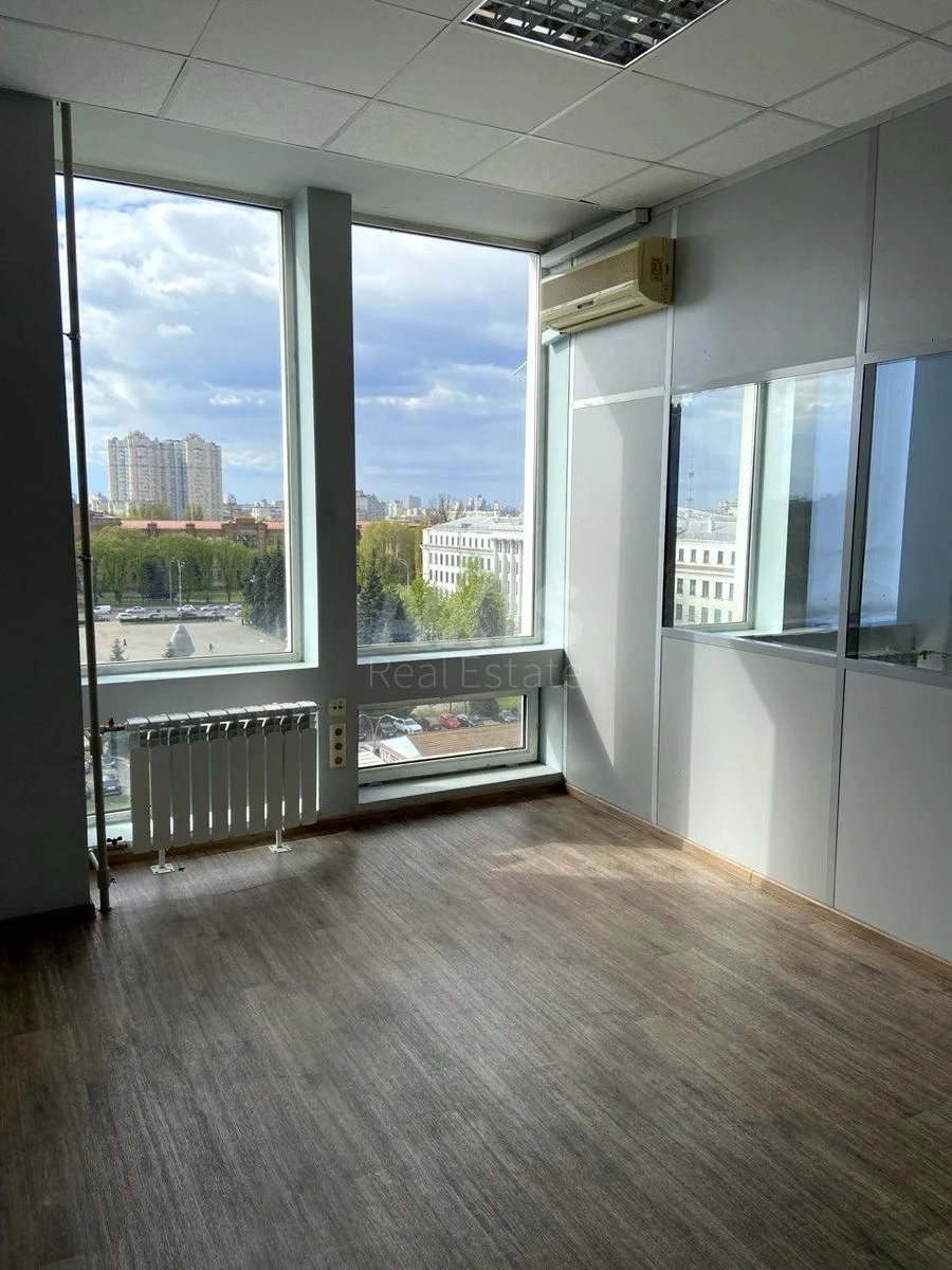 Office vul. Lypkivs'kogo Vasylja Mytropolyta 45, 140m2680086