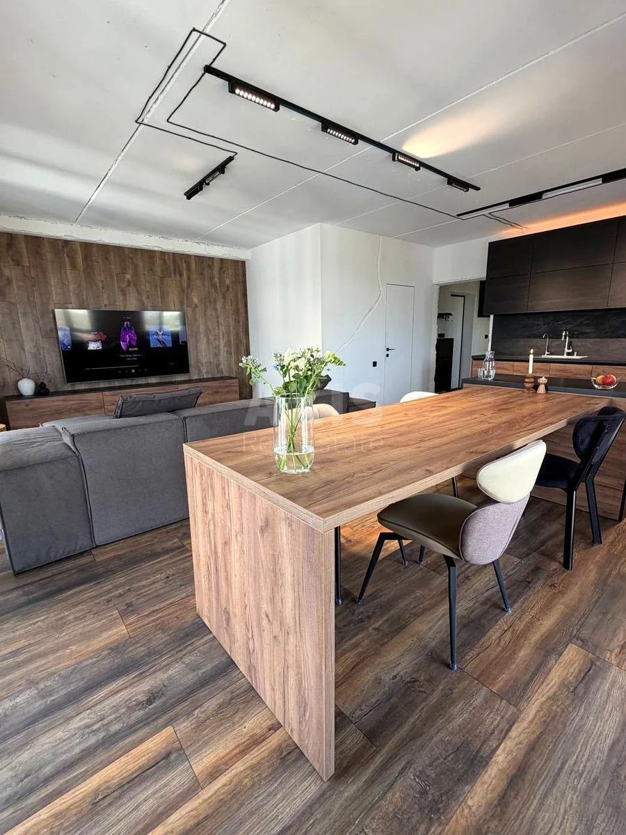 3k apartment vul. Myhajla Maksymovycha 28Е677200