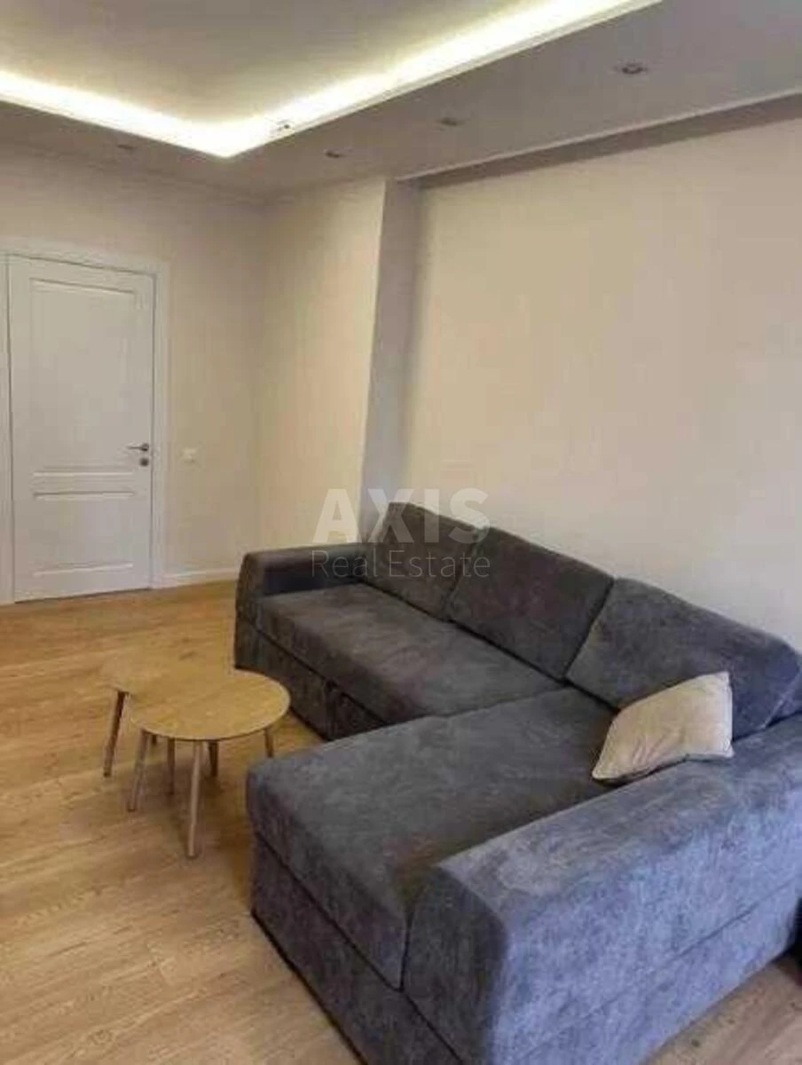 2k apartment vul. Sverstjuka Jevgena 4623552