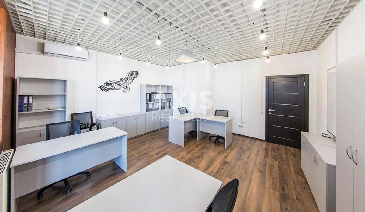 Офис бул. Леси Украинки 7А, 39м2392881