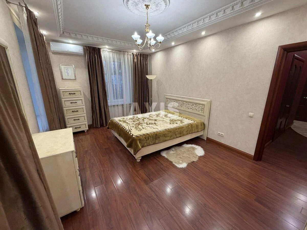 2k apartment prov. Yevhena Hutsala 4696232
