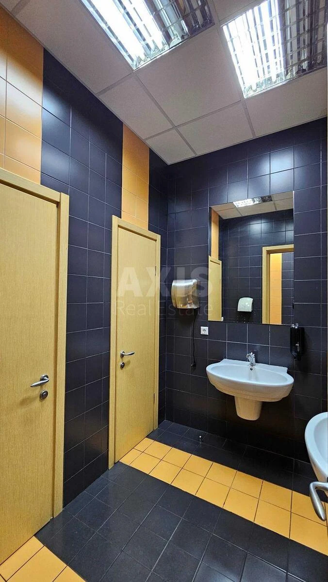 Office bul. Mykoly Mikhnovskoho 19, 520m26188911