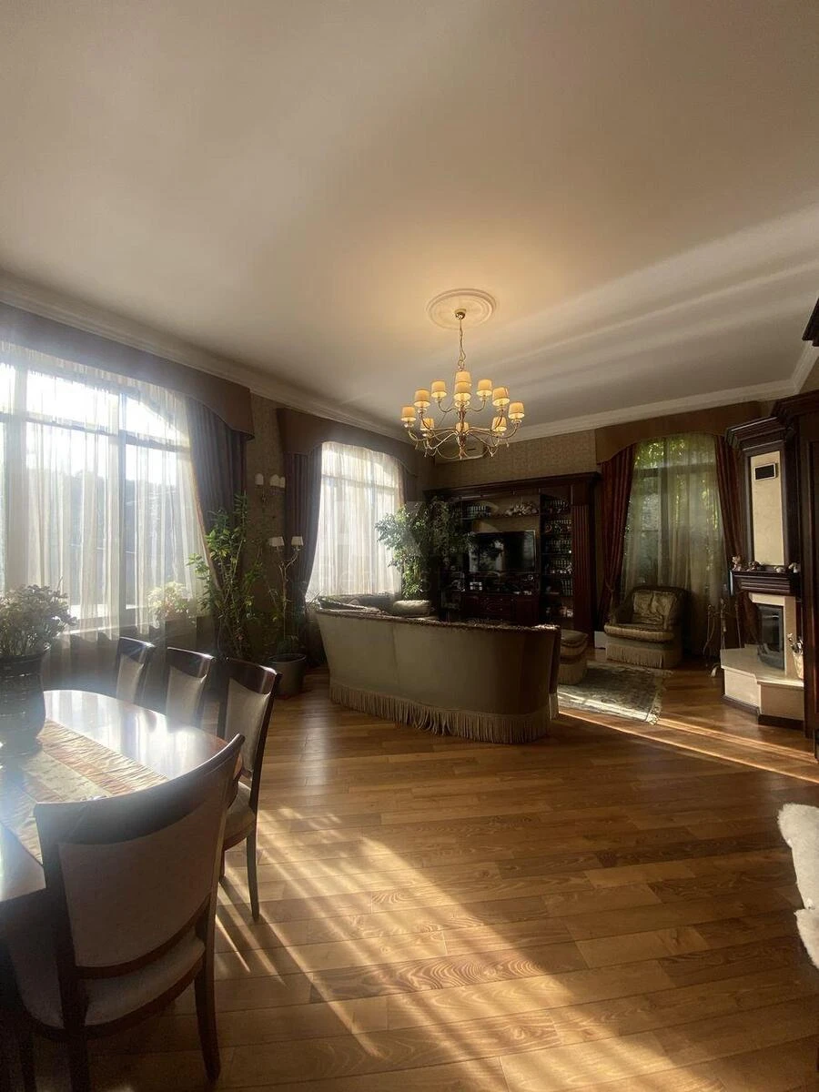 House vul. Dobryj Shljah, 260m2, Kyiv city621611