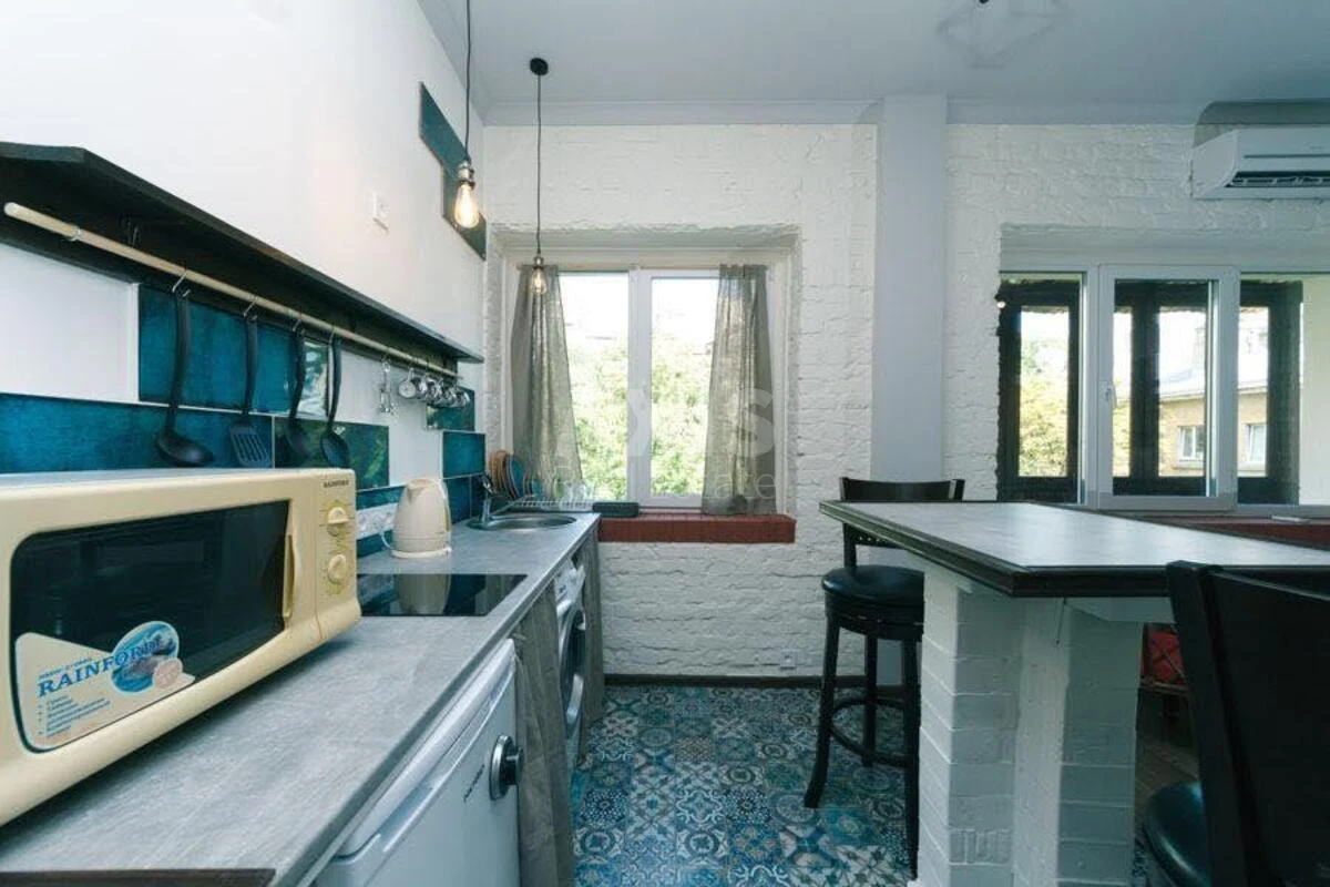 2k apartment vul. Kruglouniversytets'ka 2/168282
