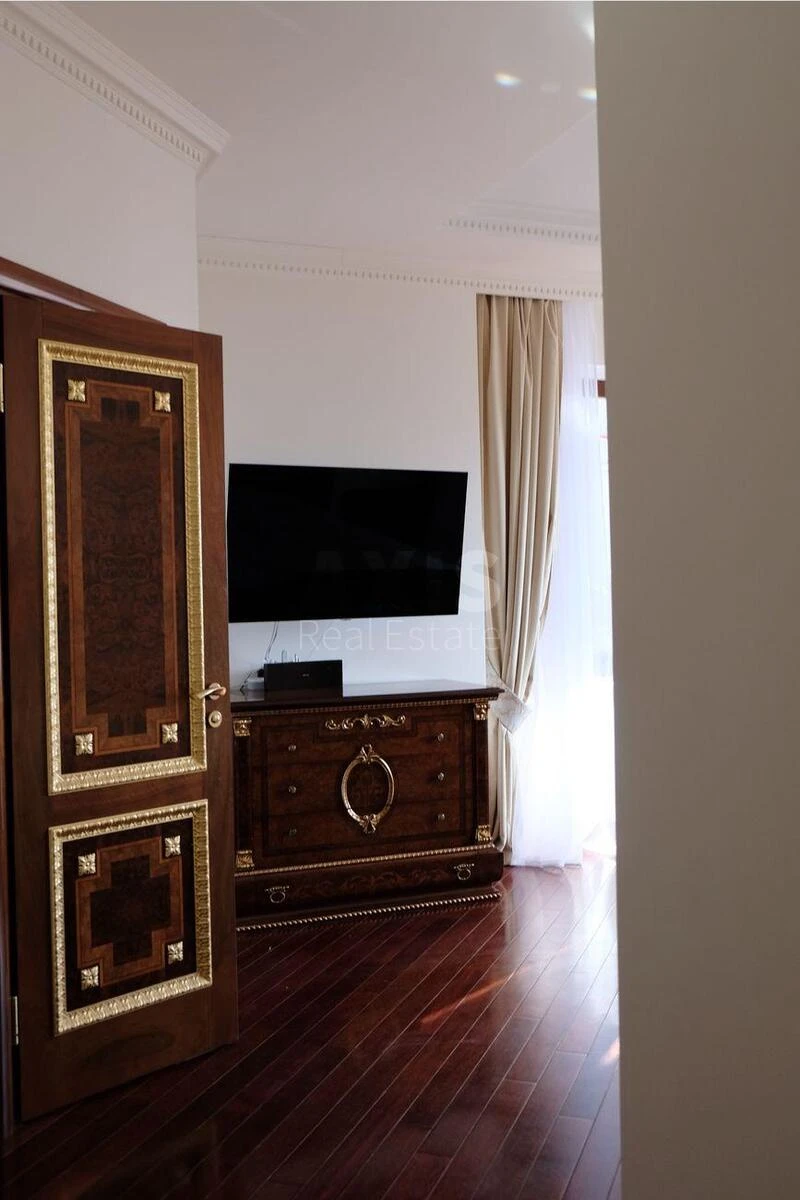 4k apartment vul. Zhyljans'ka 30А655808