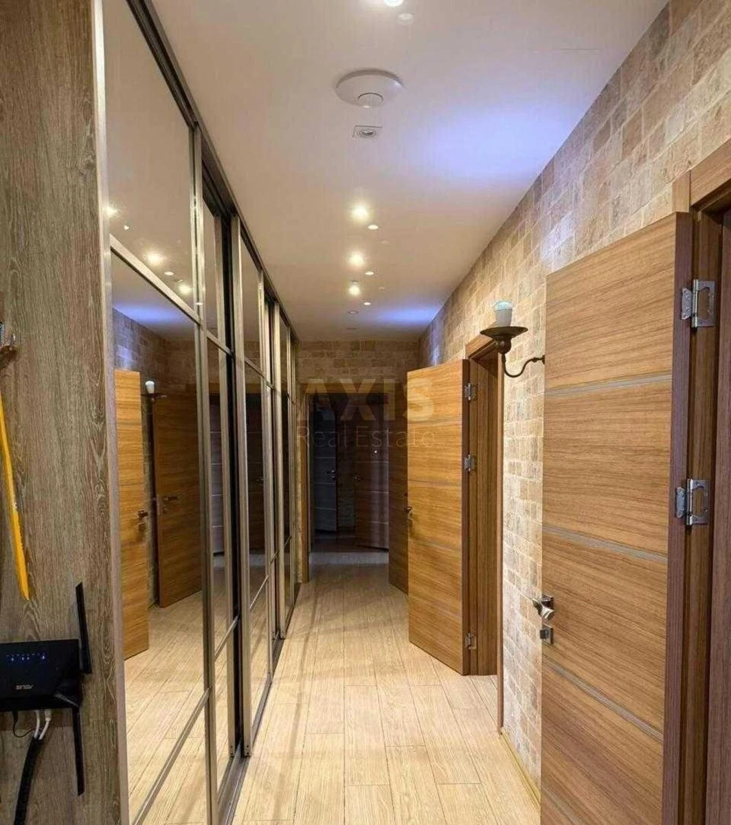 4k apartment nab. Dniprovs'ka 26/1629093