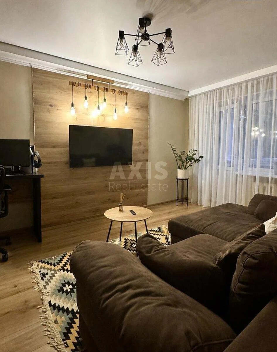 2к квартира ул. Семьи Идзыковских 2701185