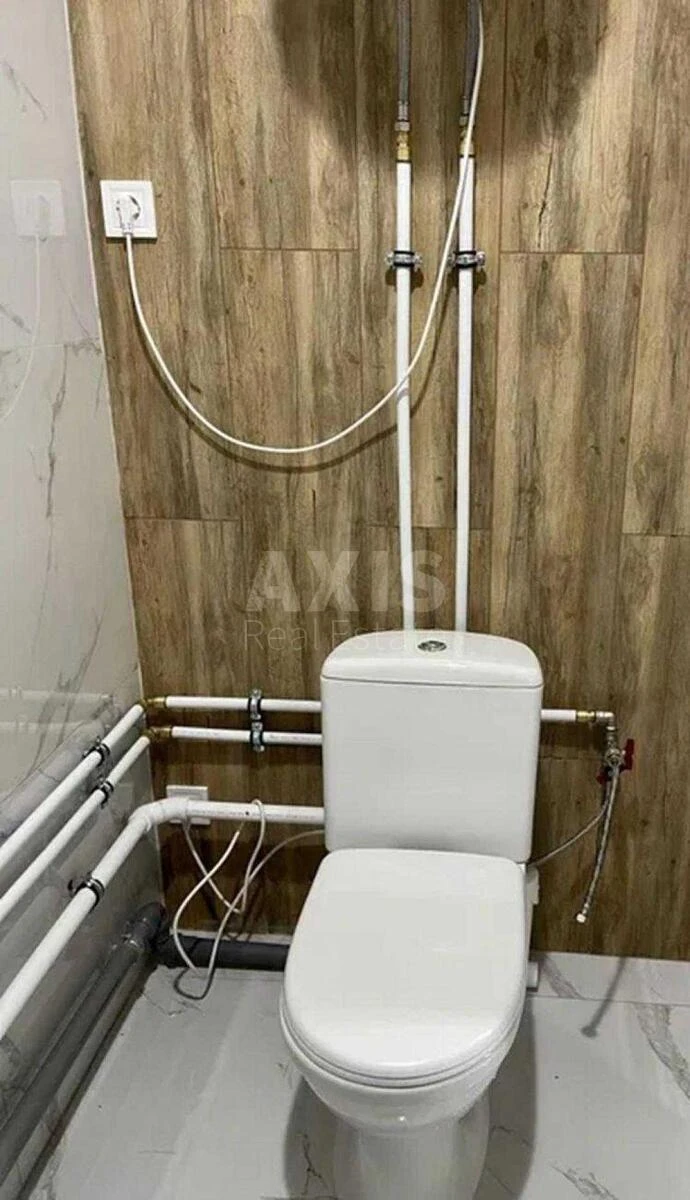 Trade object vul. Myhajla Maksymovycha 26, 41m2671496