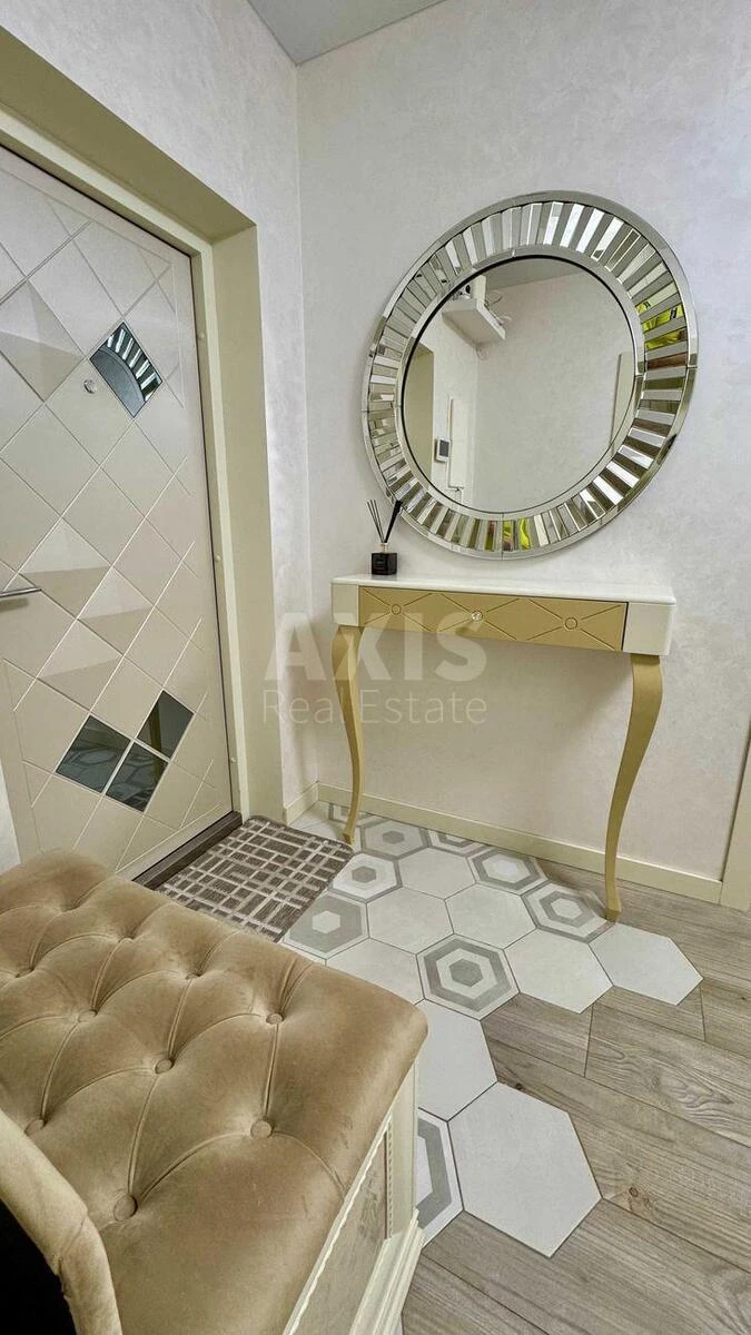 3k apartment vul. Metrologichna 546550617