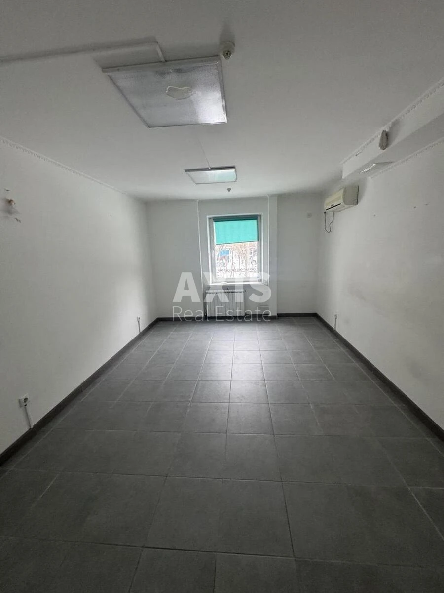 Trade object pr-t Chervonoyi Kalyny 5, 73m2681654