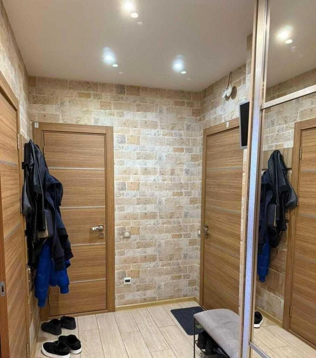 4k apartment nab. Dniprovs'ka 26/1629094