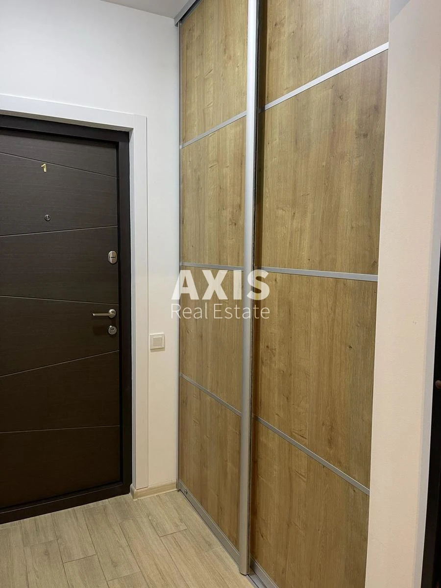 1k apartment pr-t Berestejskij 5356243