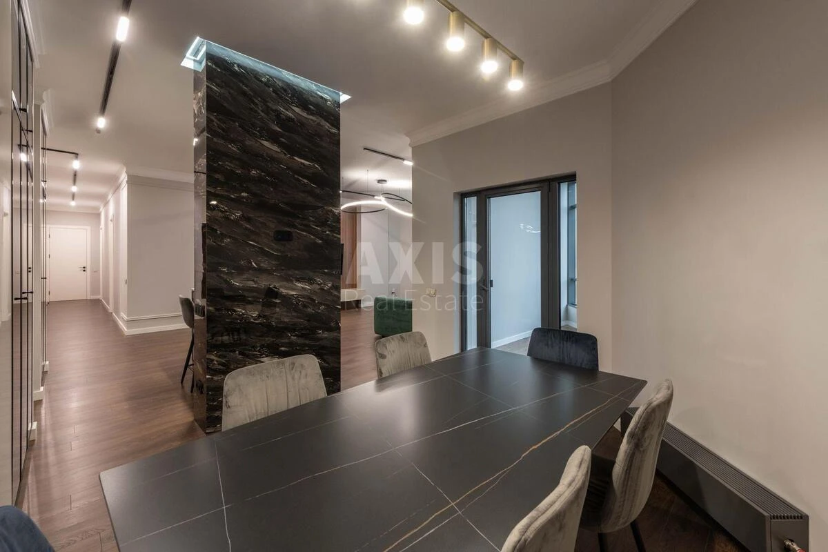 4k apartment vul. Strutyns'kogo Sergija 2631204