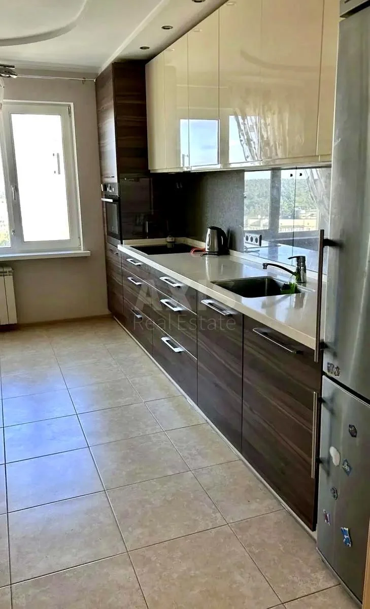 3к квартира пр-т Гонгадзе Георгія 18Д