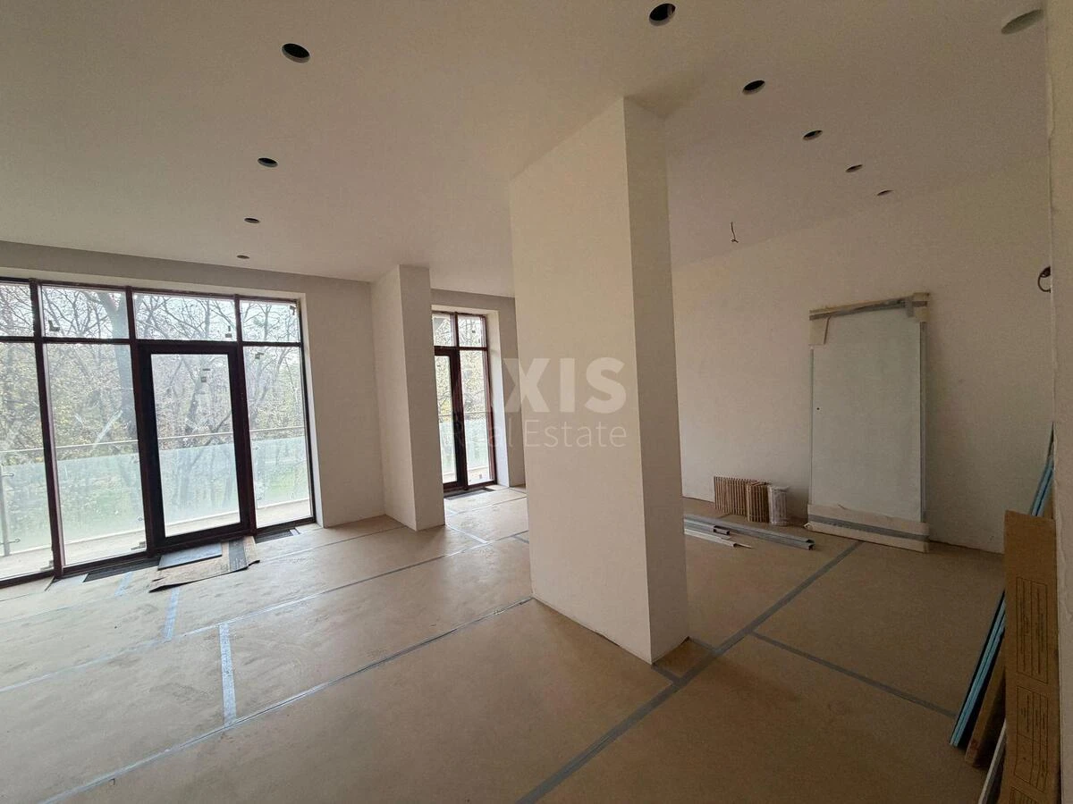 3k apartment pr-t Berestejskij 42675936