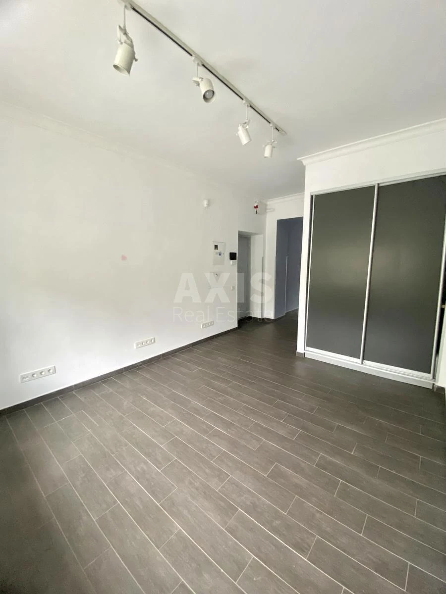 Office vul. Mezhygirs'ka 56/50, 37m2639090