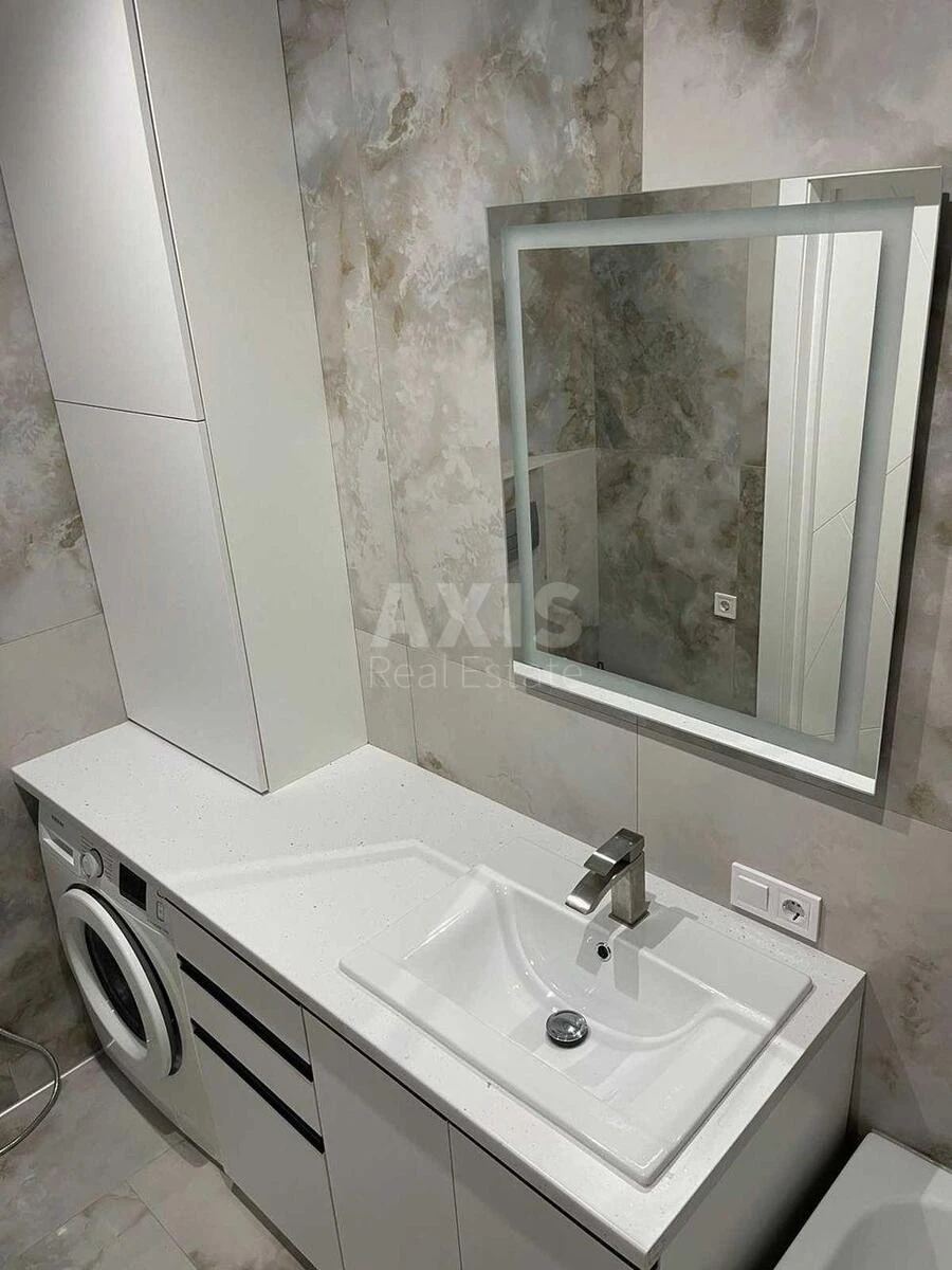 2k apartment pr-t Berestejskij 11Б682319
