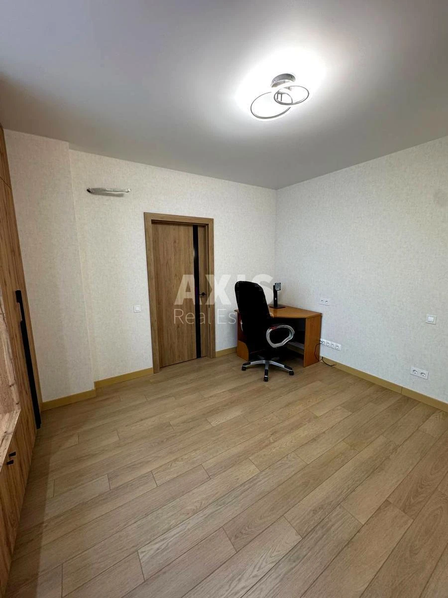 3k apartment shose Stolychne One A665496