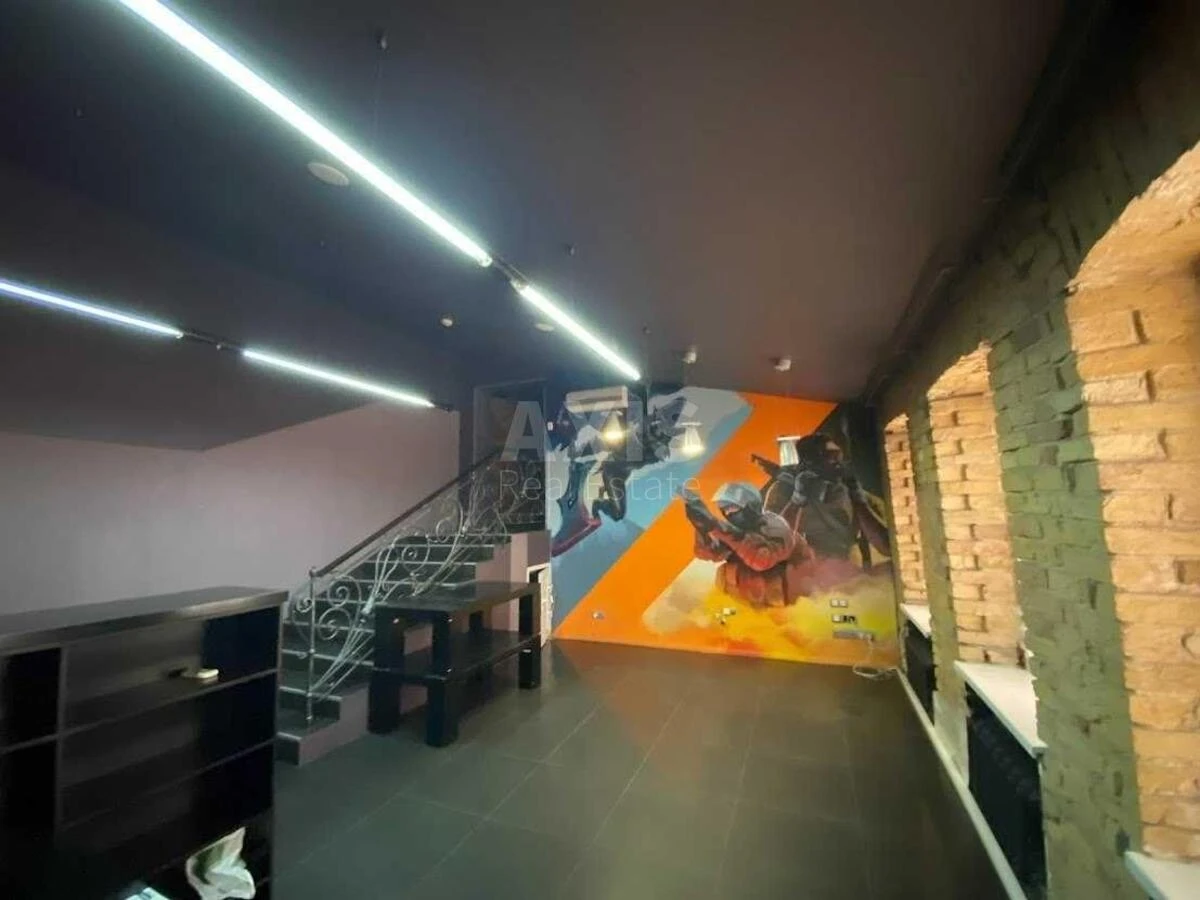 Office vul. Verhnij Val 10, 380m2670012