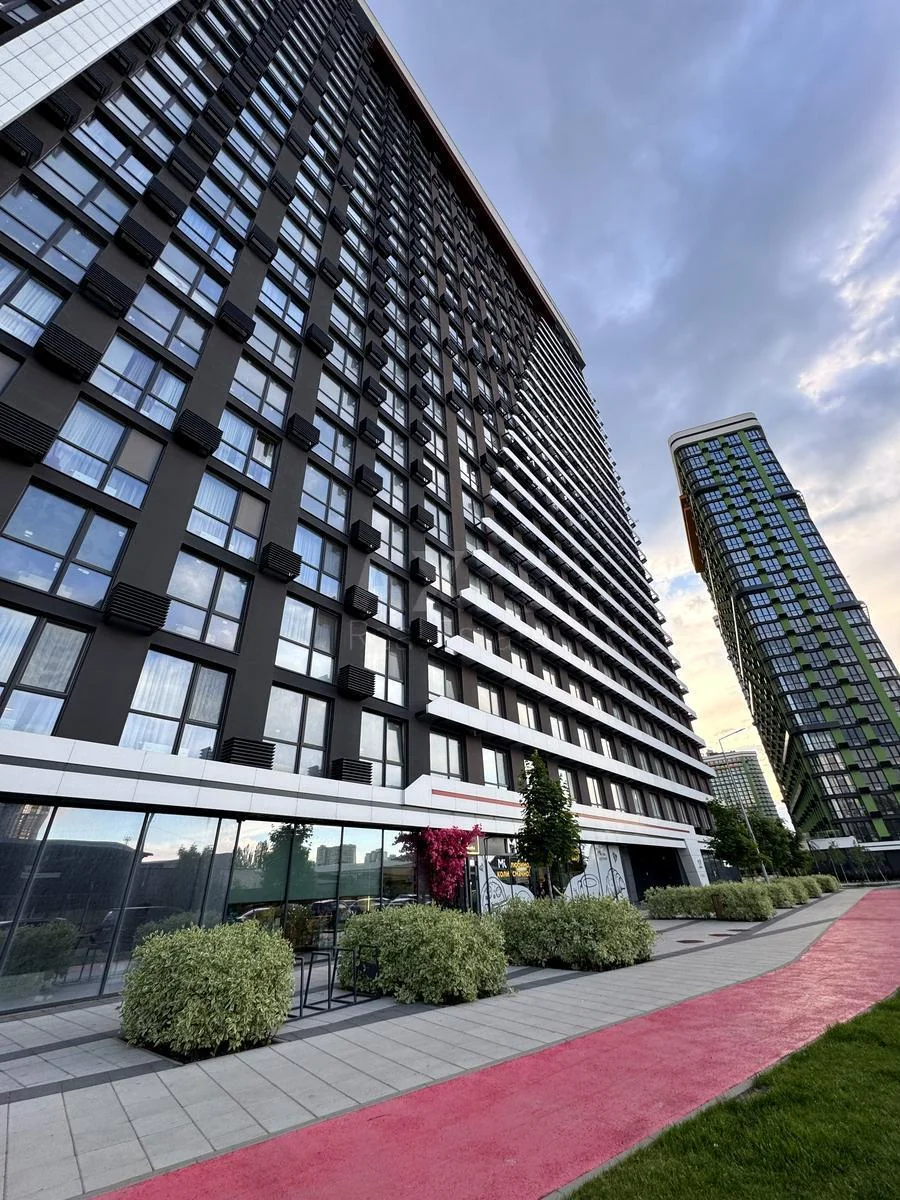 2к квартира вул. Причальна 12