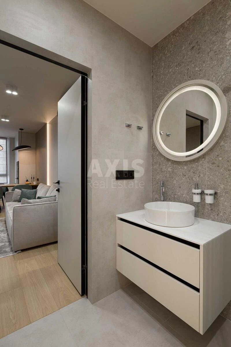 3k apartment vul. Saljutna 2Б6730512