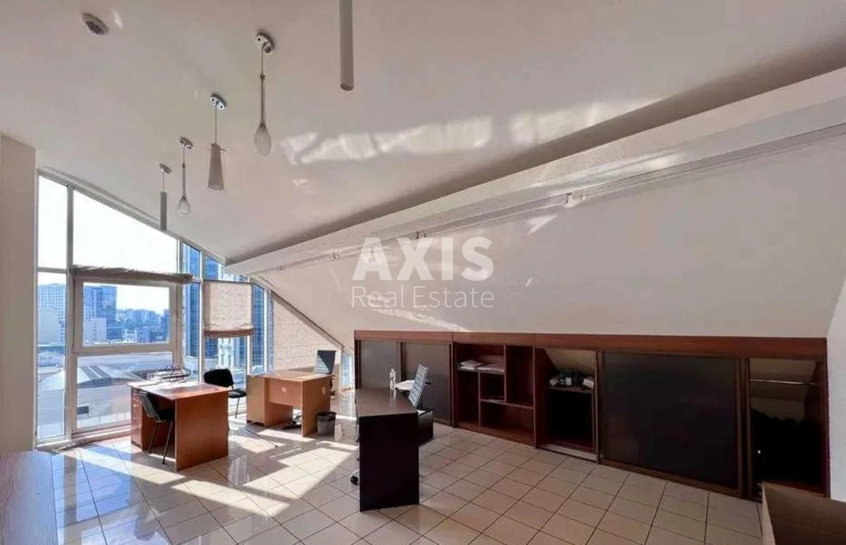 Office vul. Velyka Vasyl'kivs'ka 72, 245m2297184