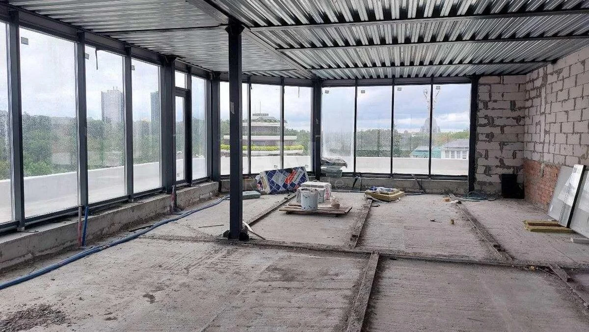 Объект торговли ул. Ломаковская 20, 2500м26739914