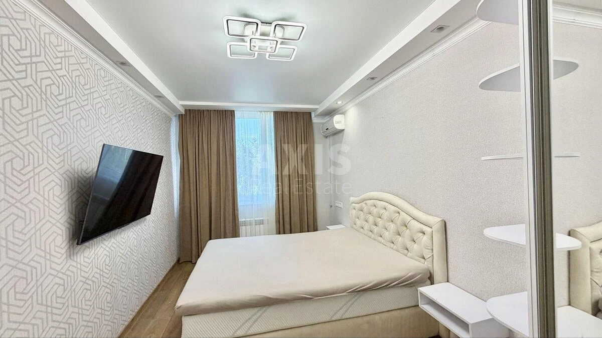 2k apartment vul. Svitla 3Д691943