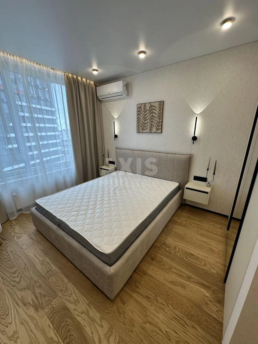 2k apartment nab. Dniprovs'ka 15676918