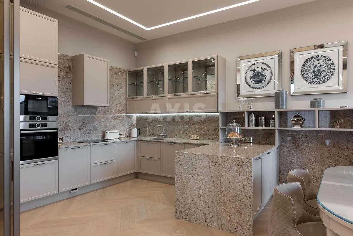 4k apartment vul. Glazunova 13