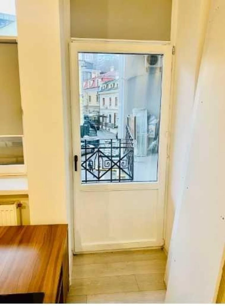 Офис ул. Воздвиженская 48, 70м26444912