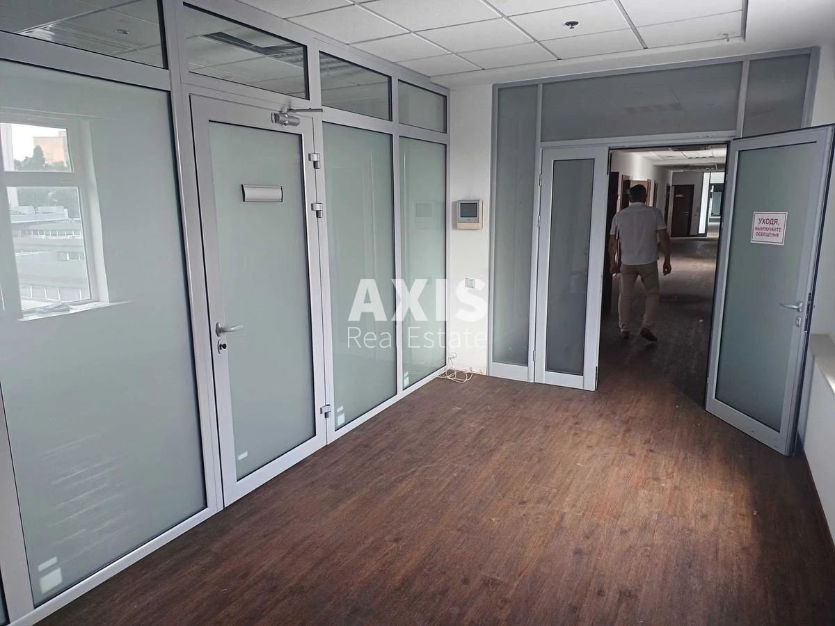 Офис ул. Борщаговская сто пятьдесят четыре A, 561м243599