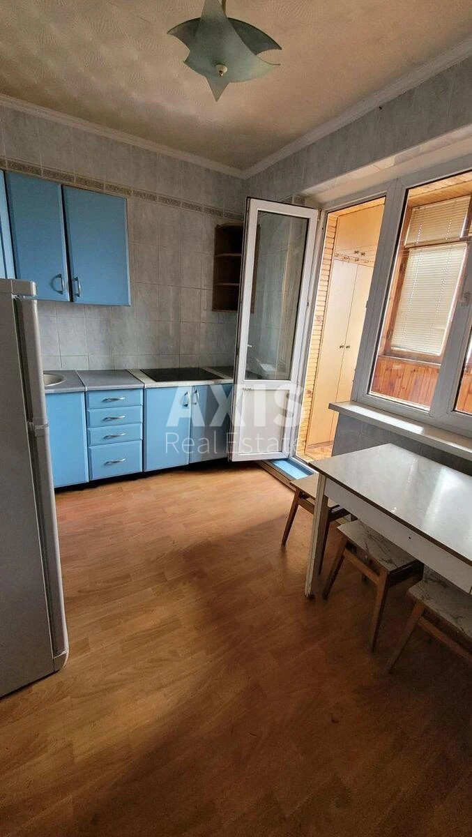 2k apartment pr-t Chervonoyi Kalyny 28696860