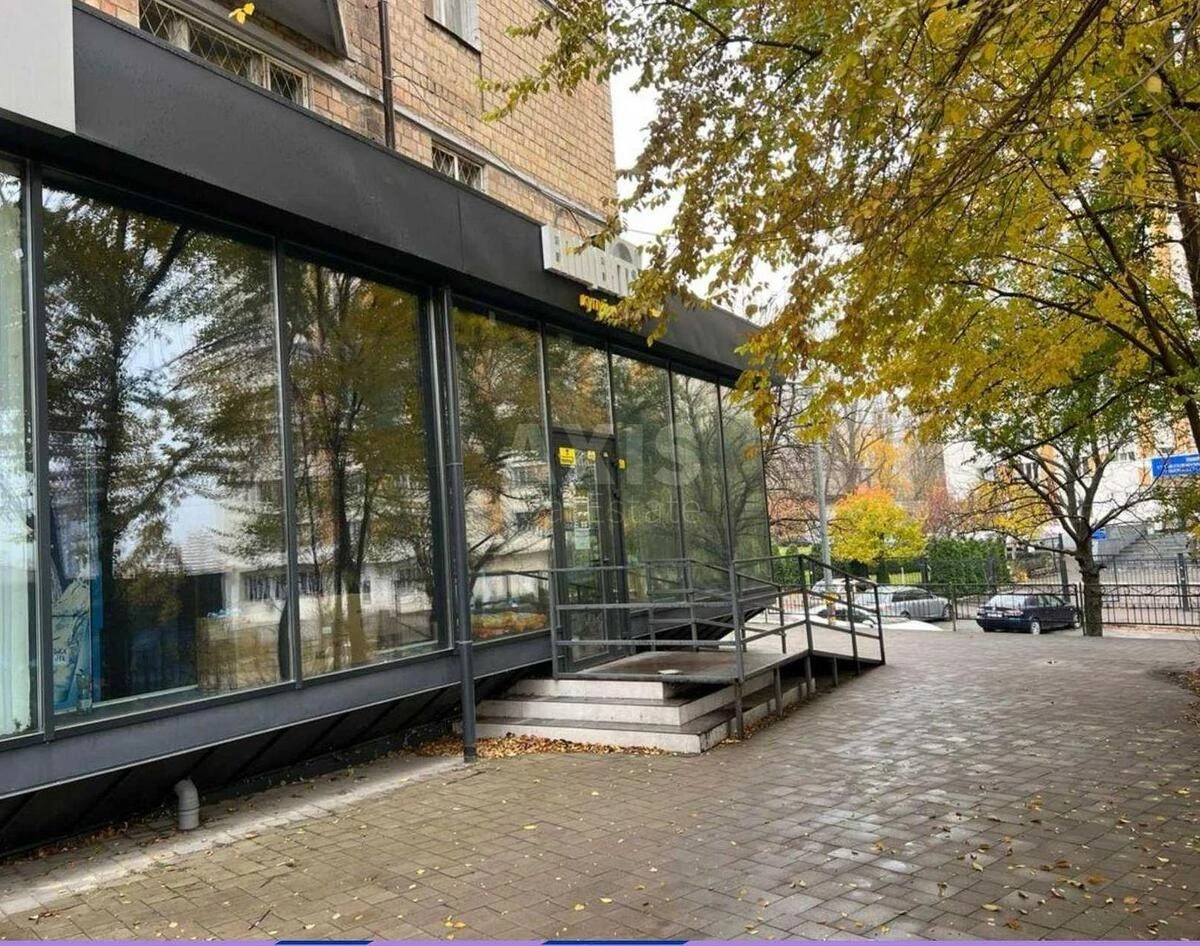 Trade object bul. Chokolivs'kyj 37, 58m265002