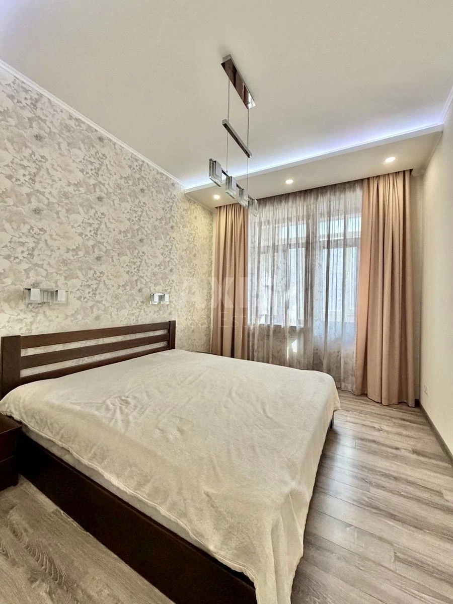 3k apartment vul. Oleksy Tykhoho 40/16666403