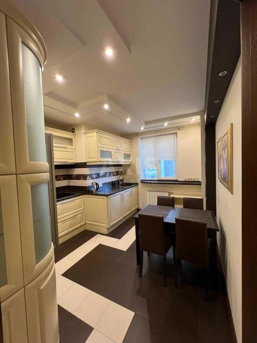 3k apartment vul. Kurs'ka 13Е687990