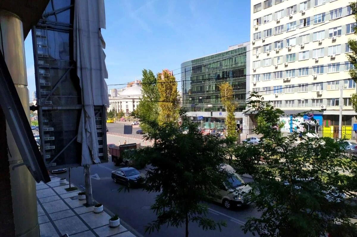 Office bul. Shevchenka Tarasa 35, 320m26688819