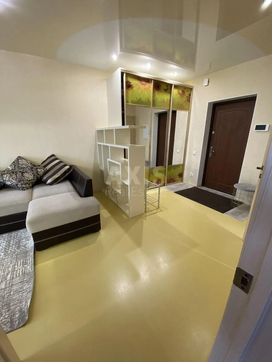 2k apartment vul. Mel'nykova 51Б6863311