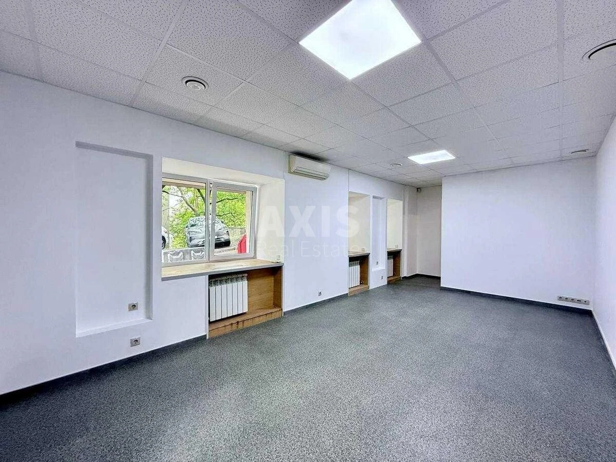 Trade object vul. Kost'ol'na 10, 96m271591