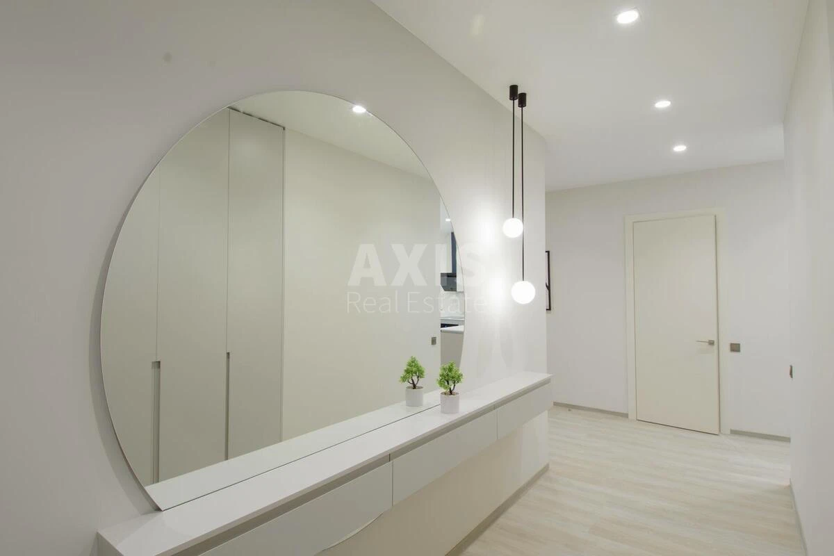 4k apartment vul. Antonovycha 118/196332815